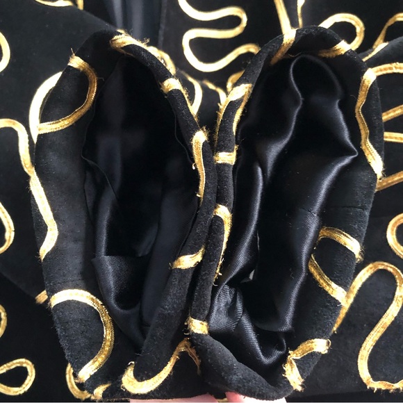 Vintage Danier Suede jacket with gold braid trim - Picture 6 of 15